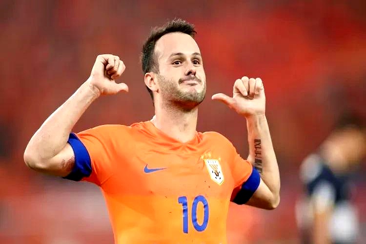  阿扎伦卡新星突破纪录表现惊艳，拜仁未来可期！-开云