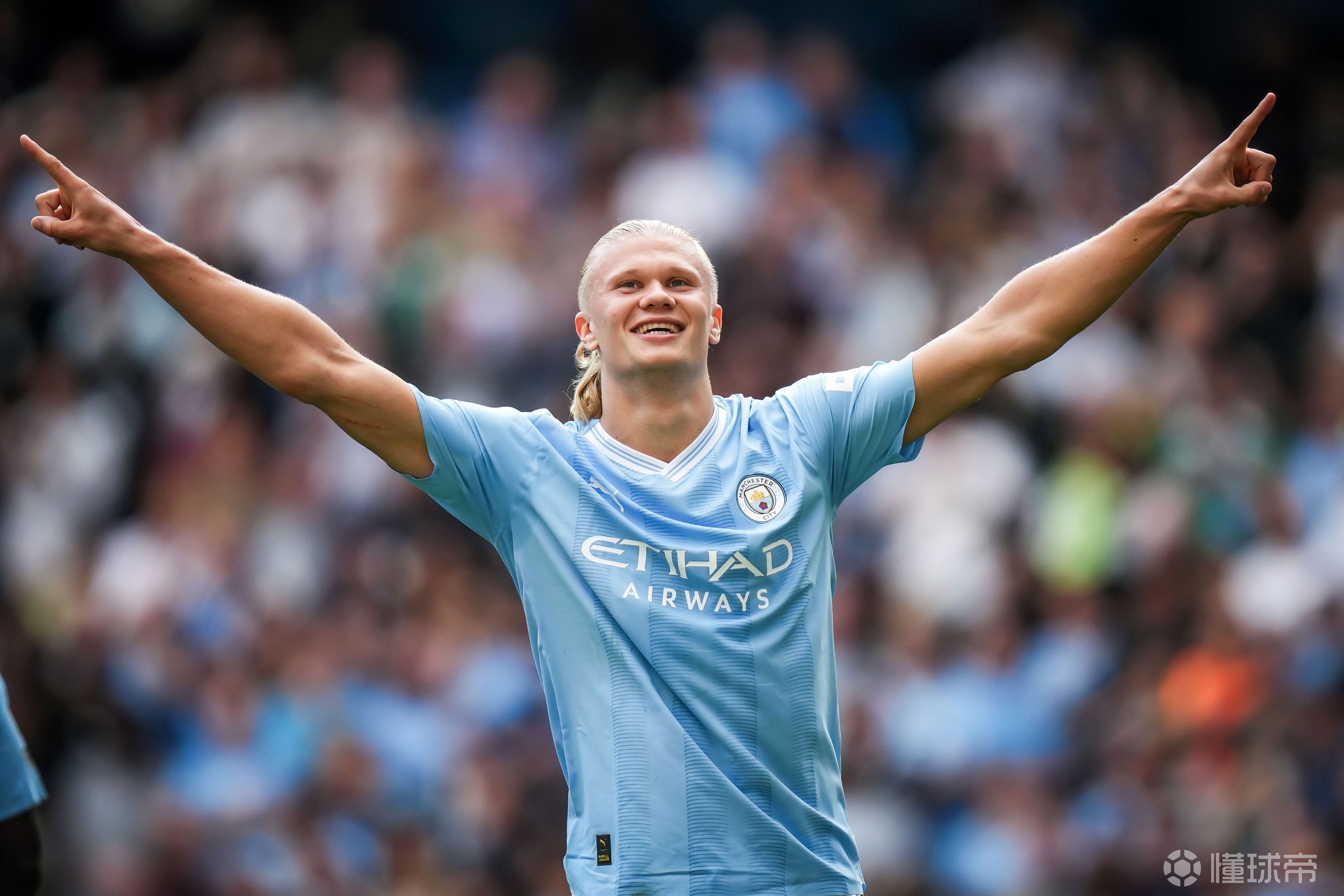  哈兰德回归赛场，回归赛场首场状态亮眼，快船观众沸腾！-开云免费试玩